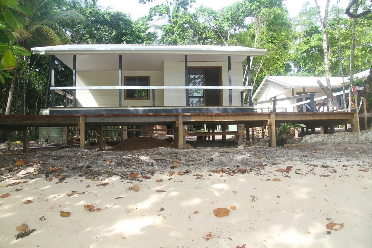 Evis Resort At Nggatirana Island Halisi Ngoại thất bức ảnh