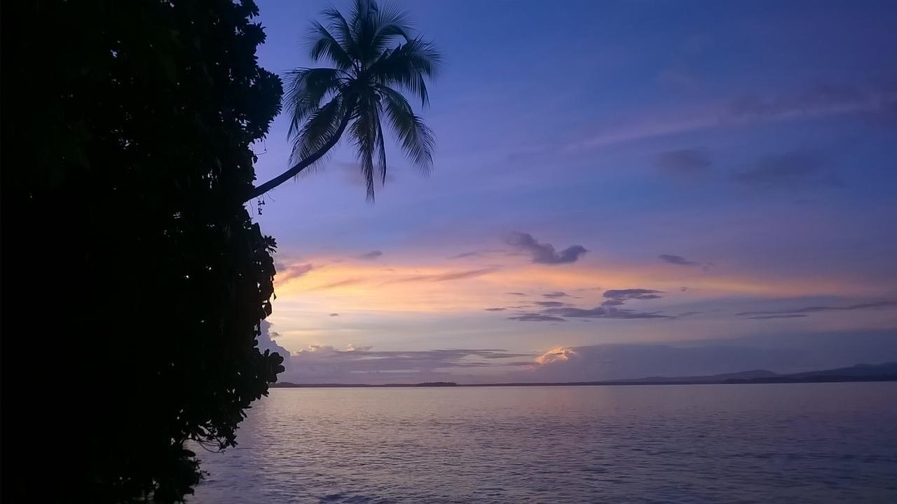 Evis Resort At Nggatirana Island Halisi Ngoại thất bức ảnh