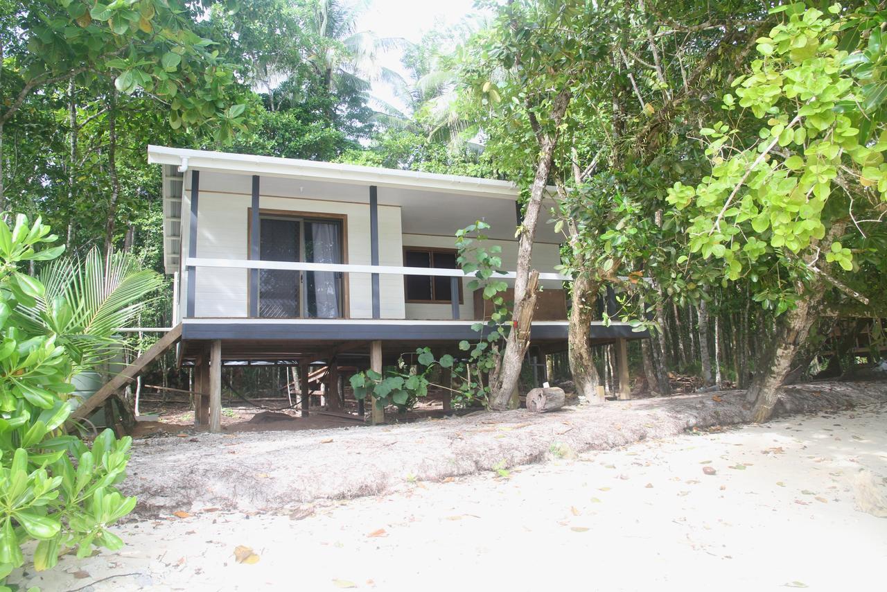 Evis Resort At Nggatirana Island Halisi Ngoại thất bức ảnh